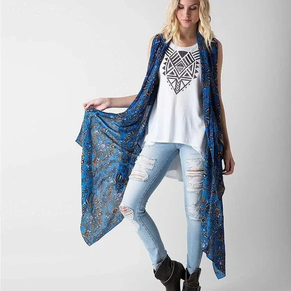 Amuse Society Brooklyn 2-Way Kimono - Picture 5 of 14